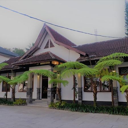 Hotel Minak Jinggo Banyuwangi (East Java) Exterior foto