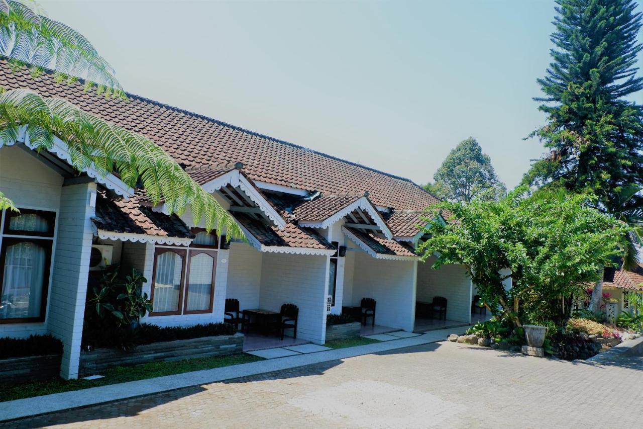 Hotel Minak Jinggo Banyuwangi (East Java) Exterior foto