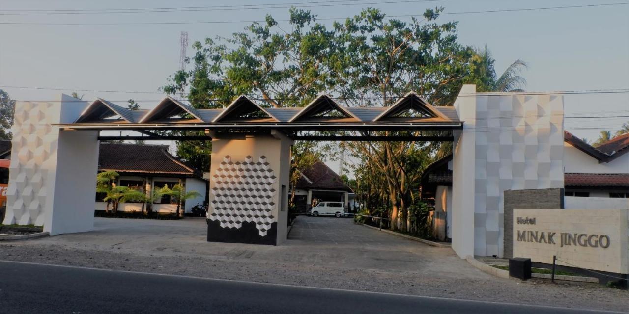 Hotel Minak Jinggo Banyuwangi (East Java) Exterior foto