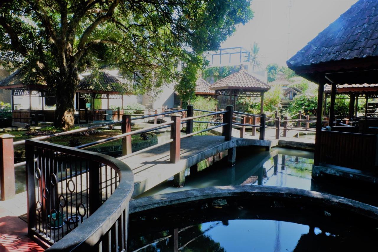 Hotel Minak Jinggo Banyuwangi (East Java) Exterior foto